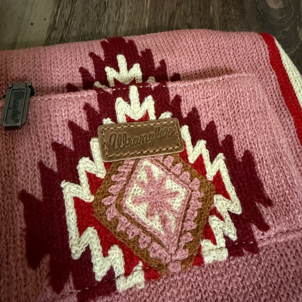 Wrangler Aztec knitted Crossbody Bag new with tag - Picture 4 of 9